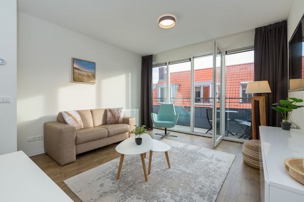 Woonkamer - Appartement in Zoutelande bij het Strand in Zoutelande (3)