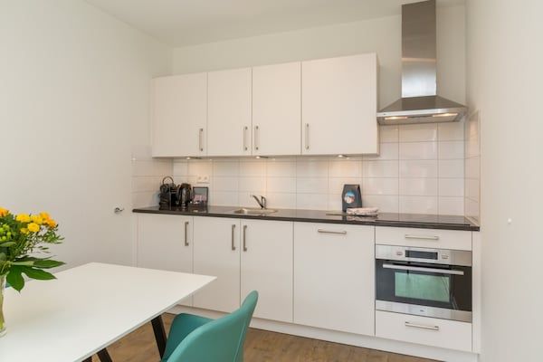 Keuken - Appartement in Zoutelande bij het Strand in Zoutelande (5)