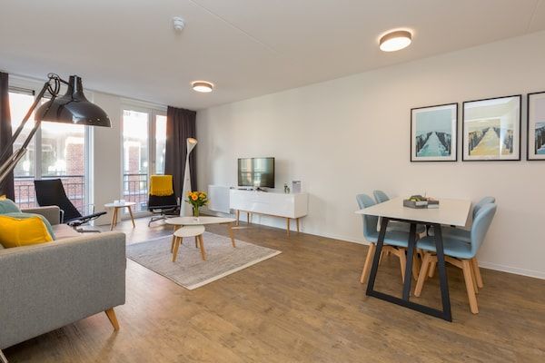 Woonkamer - Modern Strandappartement Zoutelande in Zoutelande (4)