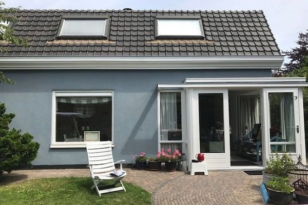Buitenkant - Vakantiehuis Noordwijk bij Strand & Sauna in Noordwijk (1)