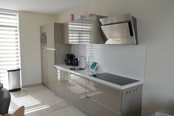 Keuken - Vakantiehuis in Maastricht met terras in Bemelen (5)