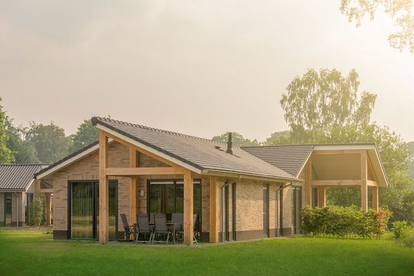 Buitenkant - Rijtjeshuis bij de Veluwe in Voorthuizen (1)