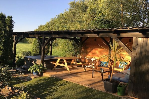 Terras - Vakantiehuis in Reutum met Bubbelbad in Reutum-Weerselo (5)