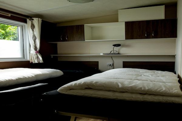Slaapkamer - Chalet bij Loonse en Drunense Duinen in Udenhout (2)