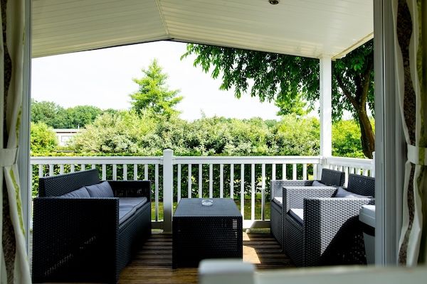 Terras - Chalet bij Loonse en Drunense Duinen in Udenhout (4)