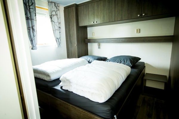 Slaapkamer - Chalet bij Loonse en Drunense Duinen in Udenhout (3)