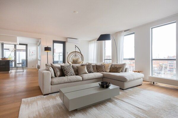 Woonkamer - Luxe penthouse met dakterras in Scheveningen (1)