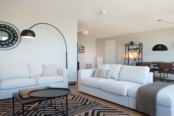 Woonkamer - Appartement met zeezicht en balkon in Scheveningen (1)
