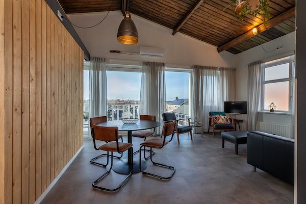 Eetkamer - Gezellig verblijf vlakbij het strand in Koudekerke (3)