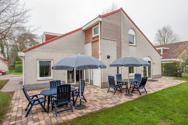 Buitenkant - Villa in Arcen met douche & tuin in Arcen (1)