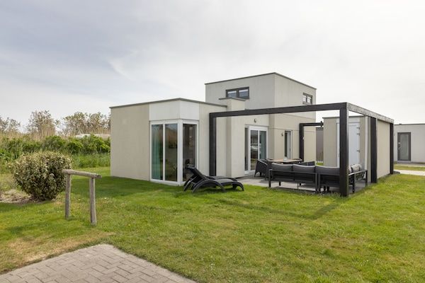 Buitenkant - Moderne lodge vlakbij het strand in Callantsoog (1)