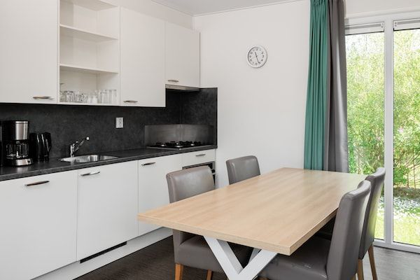 Keuken - Lodge in Zeebad vlak bij het strand in Breskens (3)