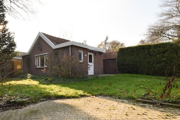 Buitenkant - Huisje in Veluwe bij Bospark in Garderen (1)