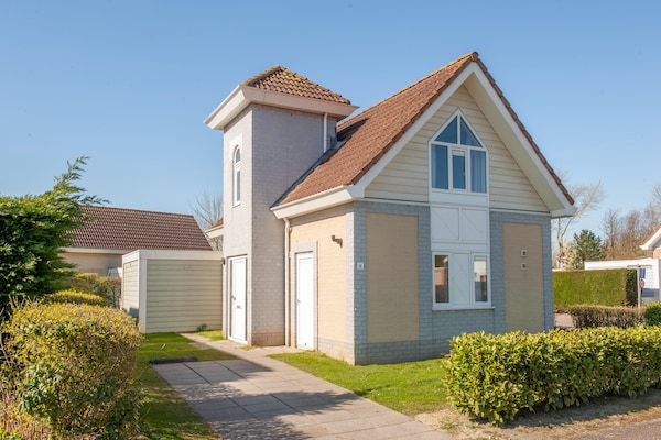 Buitenkant - Villa in Banjaard bij de Noordzee in Kamperland (1)