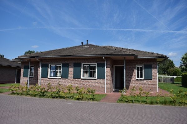 Buitenkant - Charmante tuinvakantie in Voorthuizen (1)