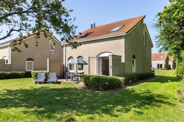 Tuin - Bungalow in Zeeland bij het Strand in Renesse (1)