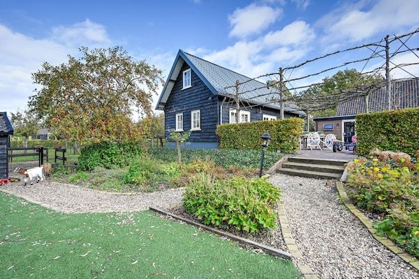 Buitenkant - Sfeervol vakantiehuis in Overberg met privétuin in Overberg (4)