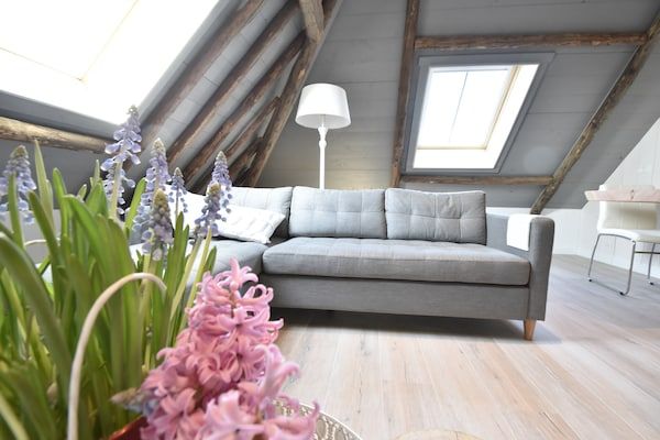 Woonkamer - Appartement bij Groote Keeten Strand in Callantsoog (1)