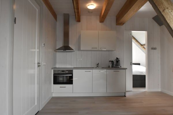 Keuken - Appartement in Noord-Holland bij Strand in Callantsoog (2)