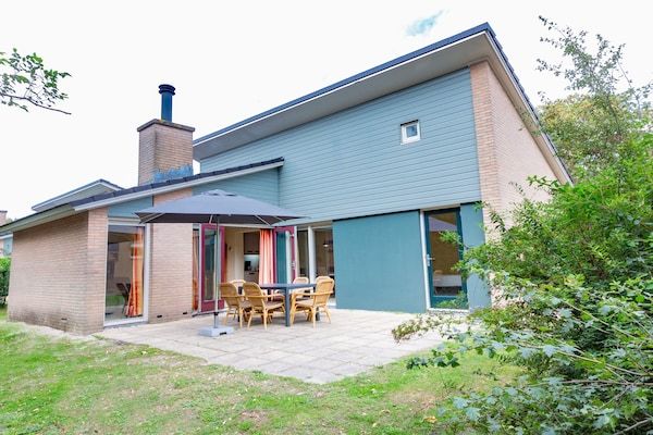 Buitenkant - Duinvilla in Kijkduin met Tuin in Den Haag (1)