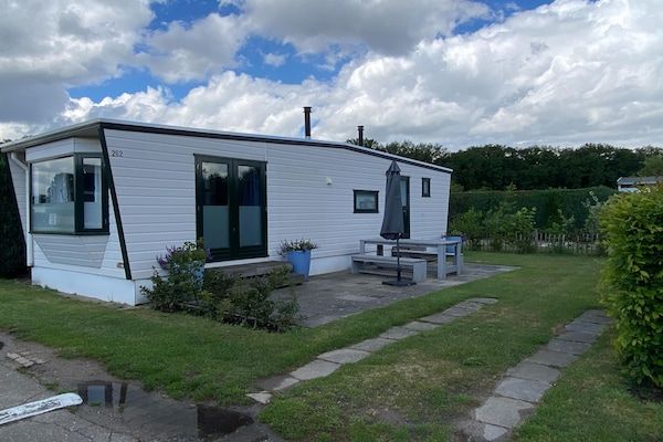 Buitenkant - Chalet bij Drunense Duinen in Van Gogh-stijl in Udenhout (1)