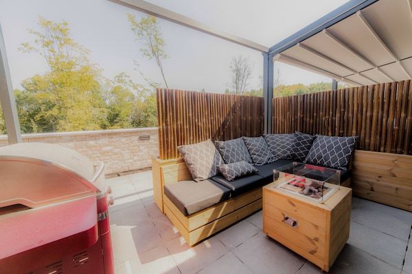 Terras - Appartement in Maastricht met Zwembad in Maastricht (4)