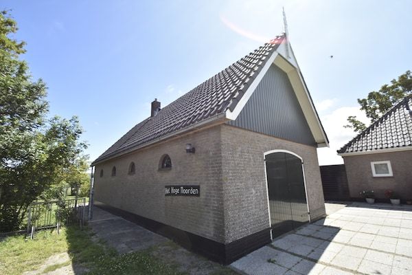 Buitenkant - Appartement in Hippolytushoef voor 2 gasten in Hippolytushoef (1)