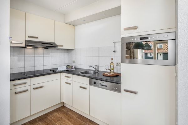 Keuken - Gezinsvriendelijk toevluchtsoord in Bruinisse (3)