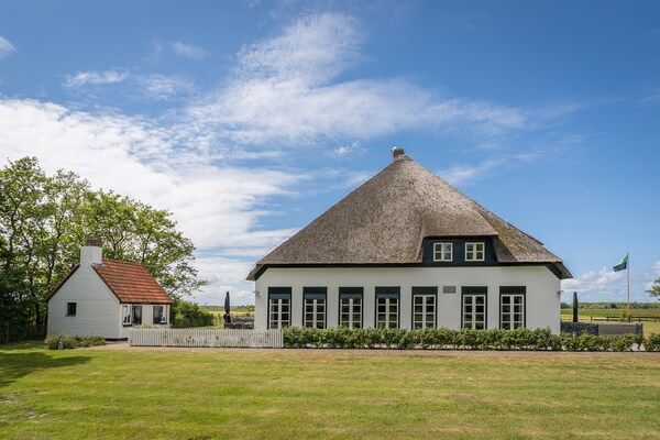 Buitenkant - Boerderij in De Cocksdorp bij De Slufter in De Cocksdorp - Texel (3)