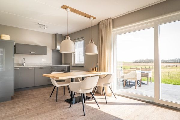 Keuken - Bungalow in Centrum De Cocksdorp in De Cocksdorp Texel (3)