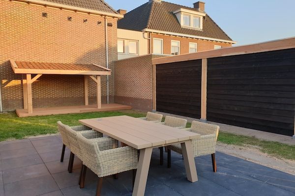 Buitenkant - Bungalow op Texel bij De Slufter in De Cocksdorp (3)