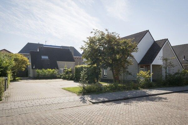 Buitenkant - Bungalow op Texel bij De Slufter in De Cocksdorp (2)