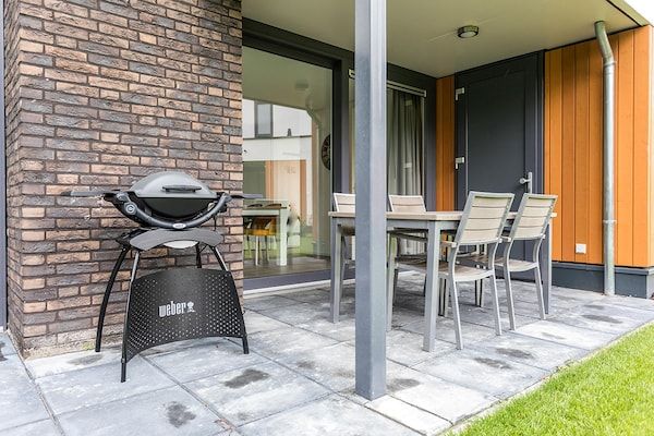 Terras - Bungalow in Limburg met Subtropisch Zwembad in Roggel (5)