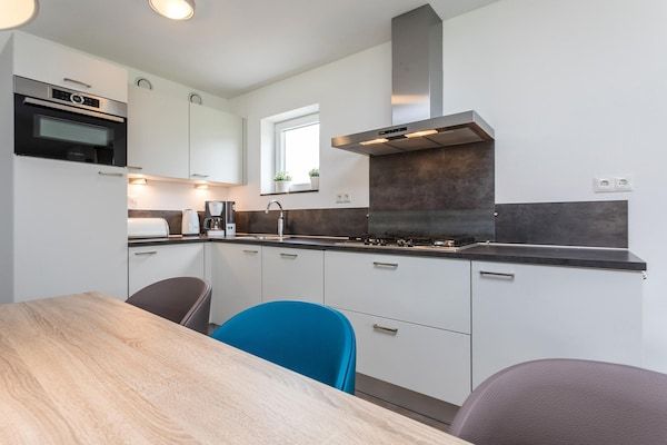 Keuken - Bungalow in Limburg met Speeltuin in Roggel (3)