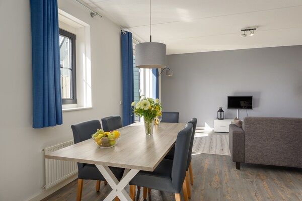 Eetkamer - Huis in Volendam voor 5 personen in Volendam (3)
