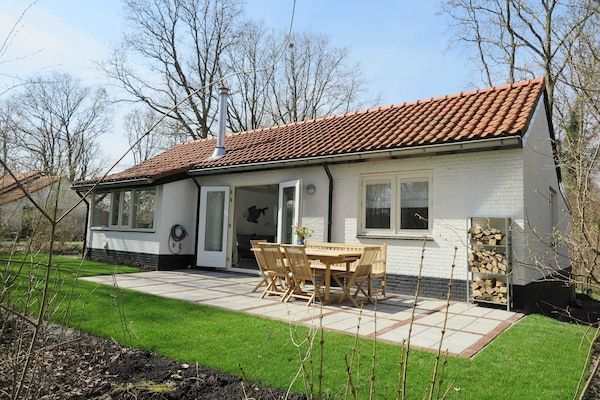 Buitenkant - Vakantiehuis in Dishoek bij Zuidstrand in Koudekerke-Dishoek (1)