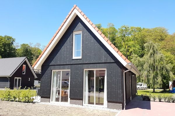 Buitenkant - Moderne villa met tuin in Almen (1)