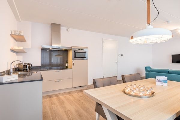 Keuken - Stijlvolle Zeeuwse Uitstap in Koudekerke (3)