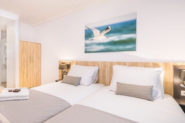 Slaapkamer - Stijlvolle Zeeuwse Uitstap in Koudekerke (4)