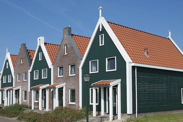 Buitenkant - Vakantiehuis in Volendam bij Marina in Volendam (5)