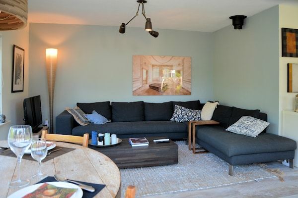 Woonkamer - Vakantiehuis in Noordwijk bij het Strand in Noordwijk (2)