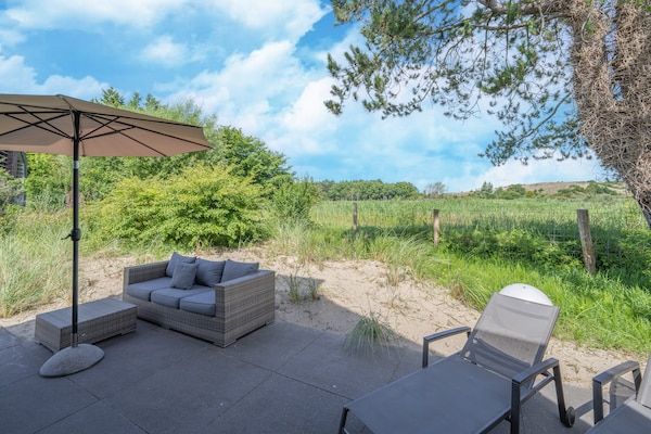 Terras - Prachtig vakantiehuis vlakbij de zee in Egmond aan den Hoef (5)