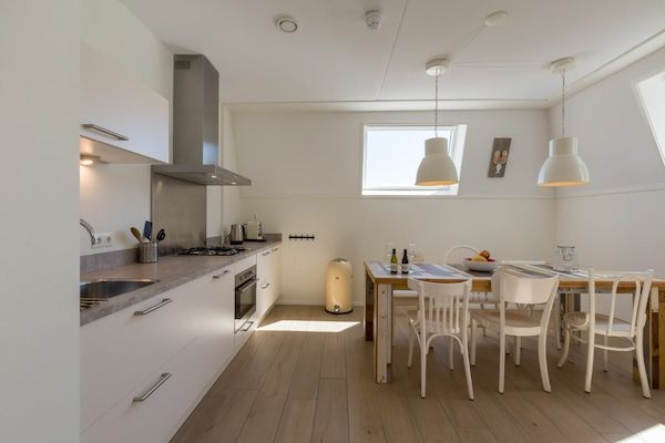 Keuken - Luxe appartement dicht bij het strand in Koudekerke (3)