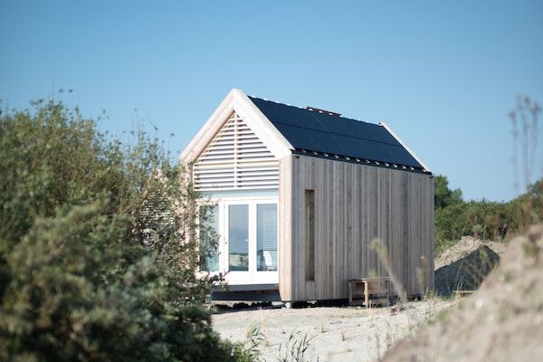 Buitenkant - Retreat aan het meer met hangmat in Ouddorp (1)