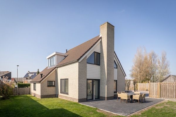 Buitenkant - Ruime bungalow in De Cocksdorp met grote tuin in de Cocksdorp Texel (1)