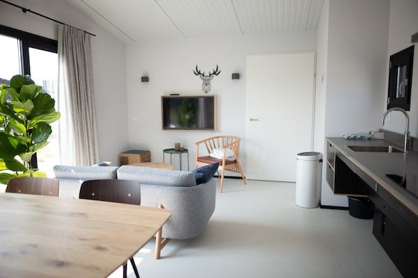 Woonkamer - Sea Lodge in Zandvoort bij Noordzeestrand in Zandvoort (3)