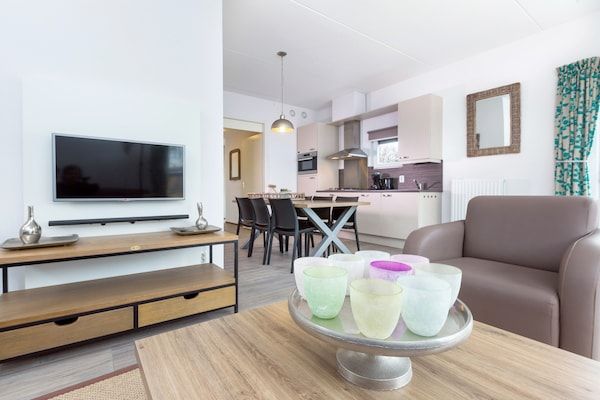 Woonkamer - Appartement in Nederlands Platteland in Ouddorp (1)