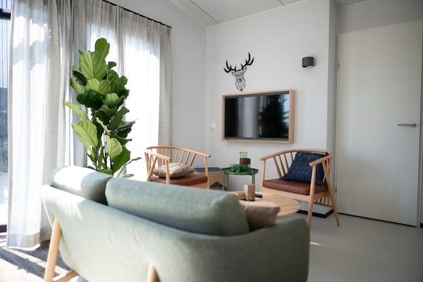 Woonkamer - Sea Lodge in Zandvoort bij Noordzeestrand in Zandvoort (2)