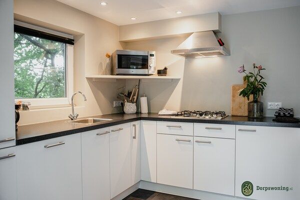 Keuken - Gezellig huisje in Leenderbos met bubbelbad in Leende (4)