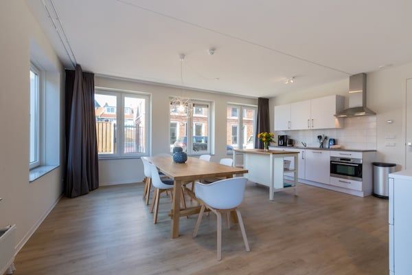 Eetkamer - Terrasappartement in Zoutelande in Zoutelande (4)